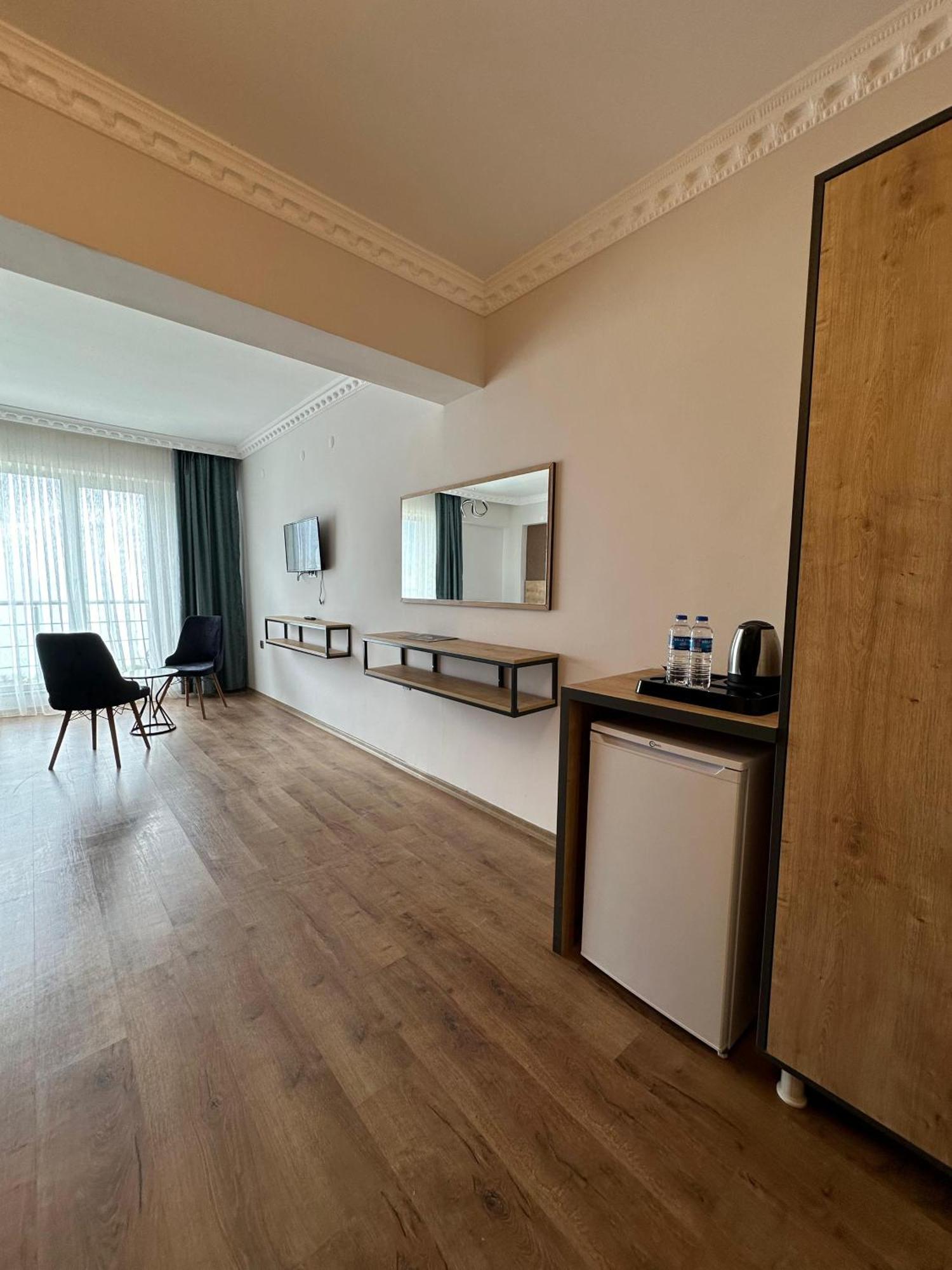 Orient Hotel Wan Zewnętrze zdjęcie