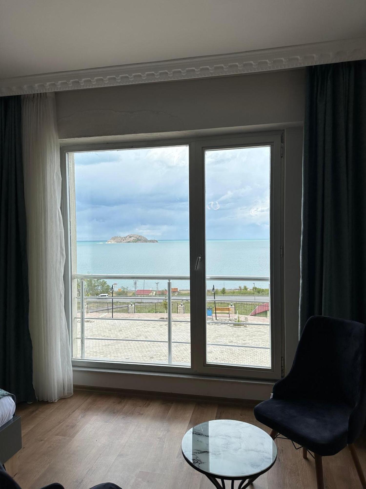 Orient Hotel Wan Zewnętrze zdjęcie