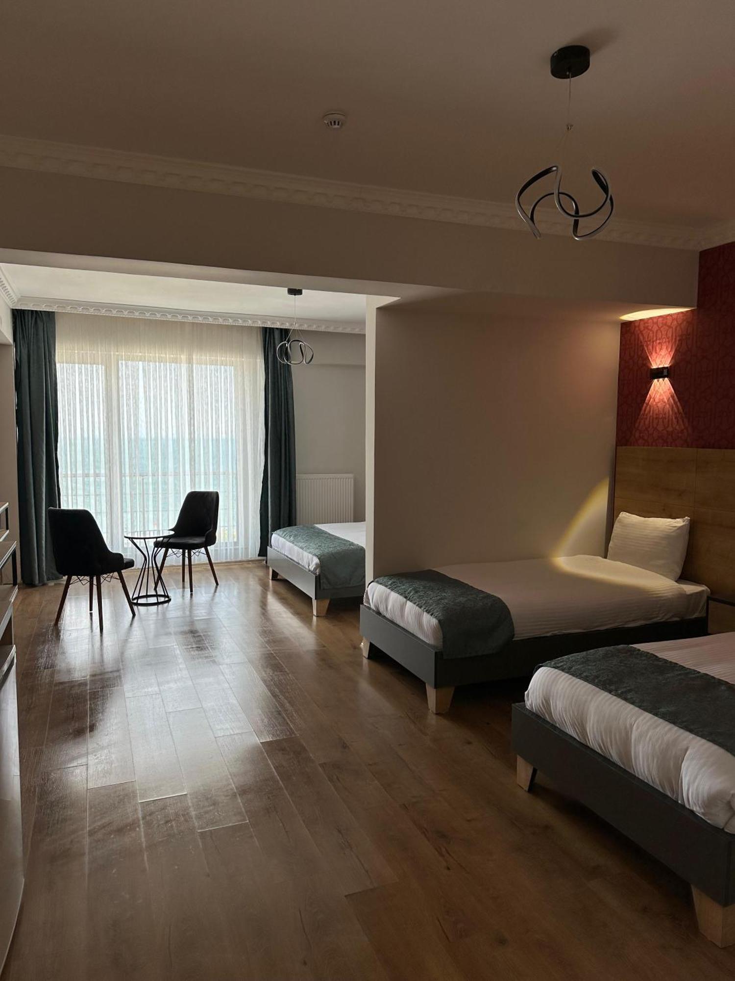Orient Hotel Wan Zewnętrze zdjęcie