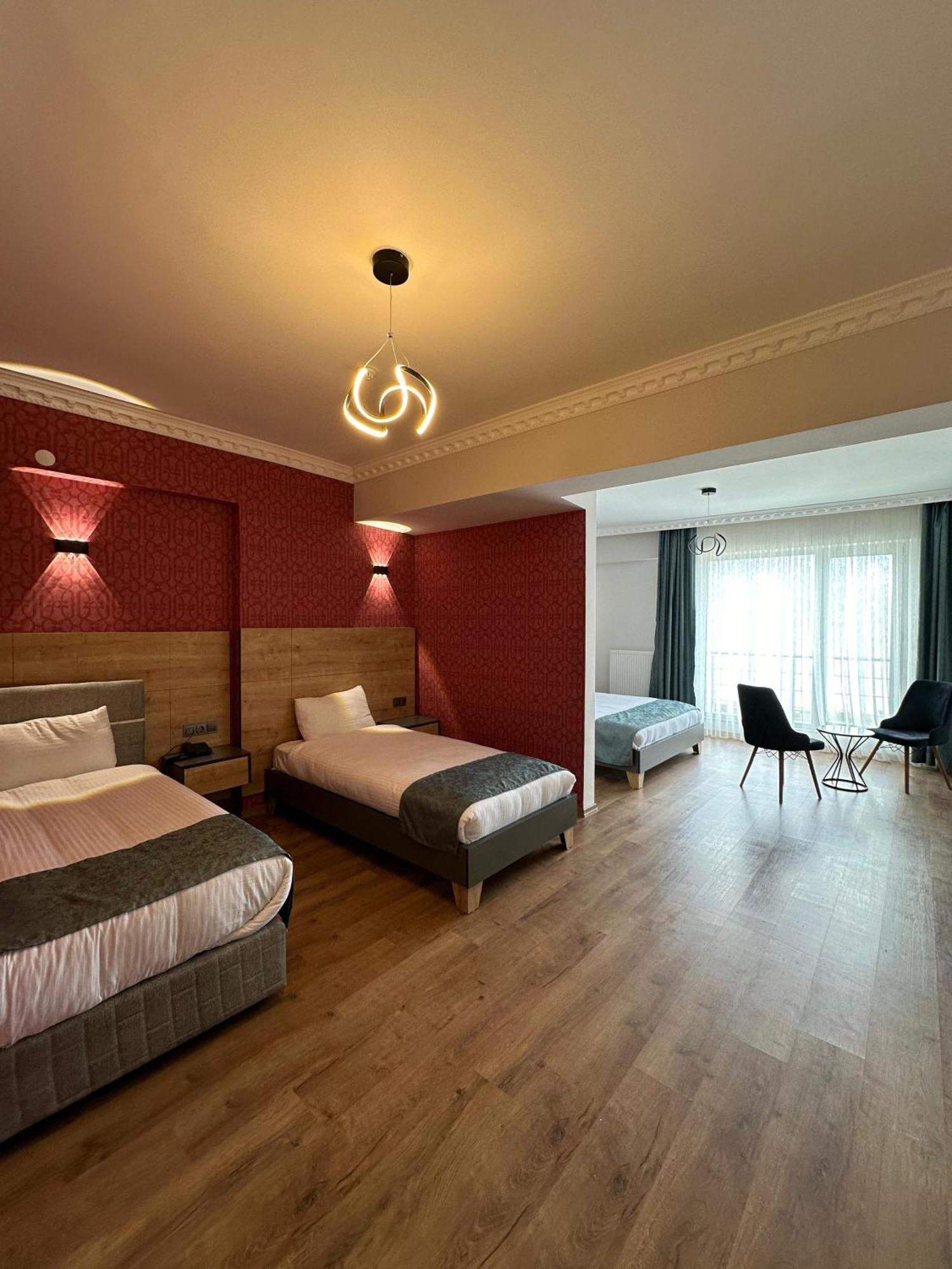 Orient Hotel Wan Zewnętrze zdjęcie